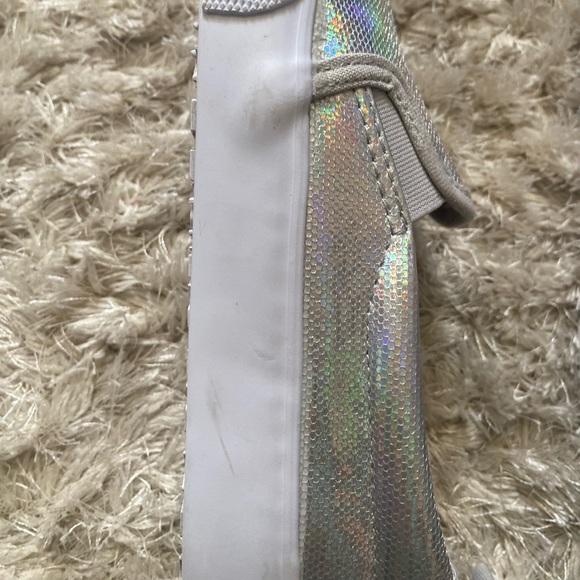 Girls iridescent slip on shoes - Picture 5 of 10